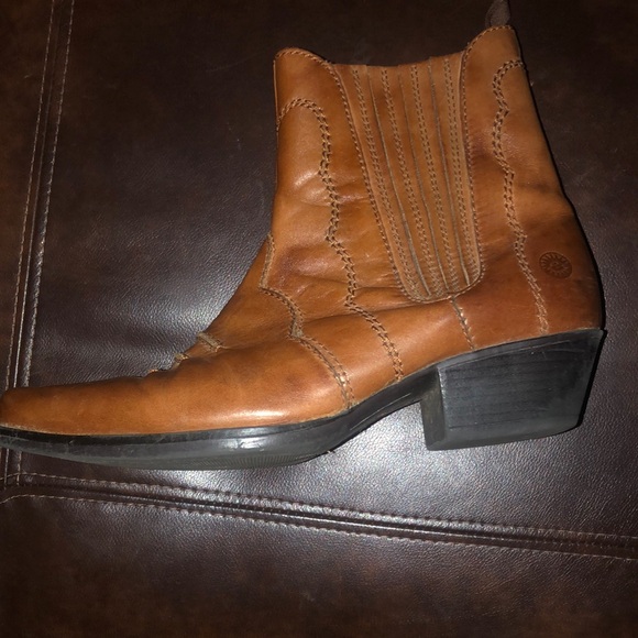 Designer style looking, cowboy boot - Picture 1 of 7